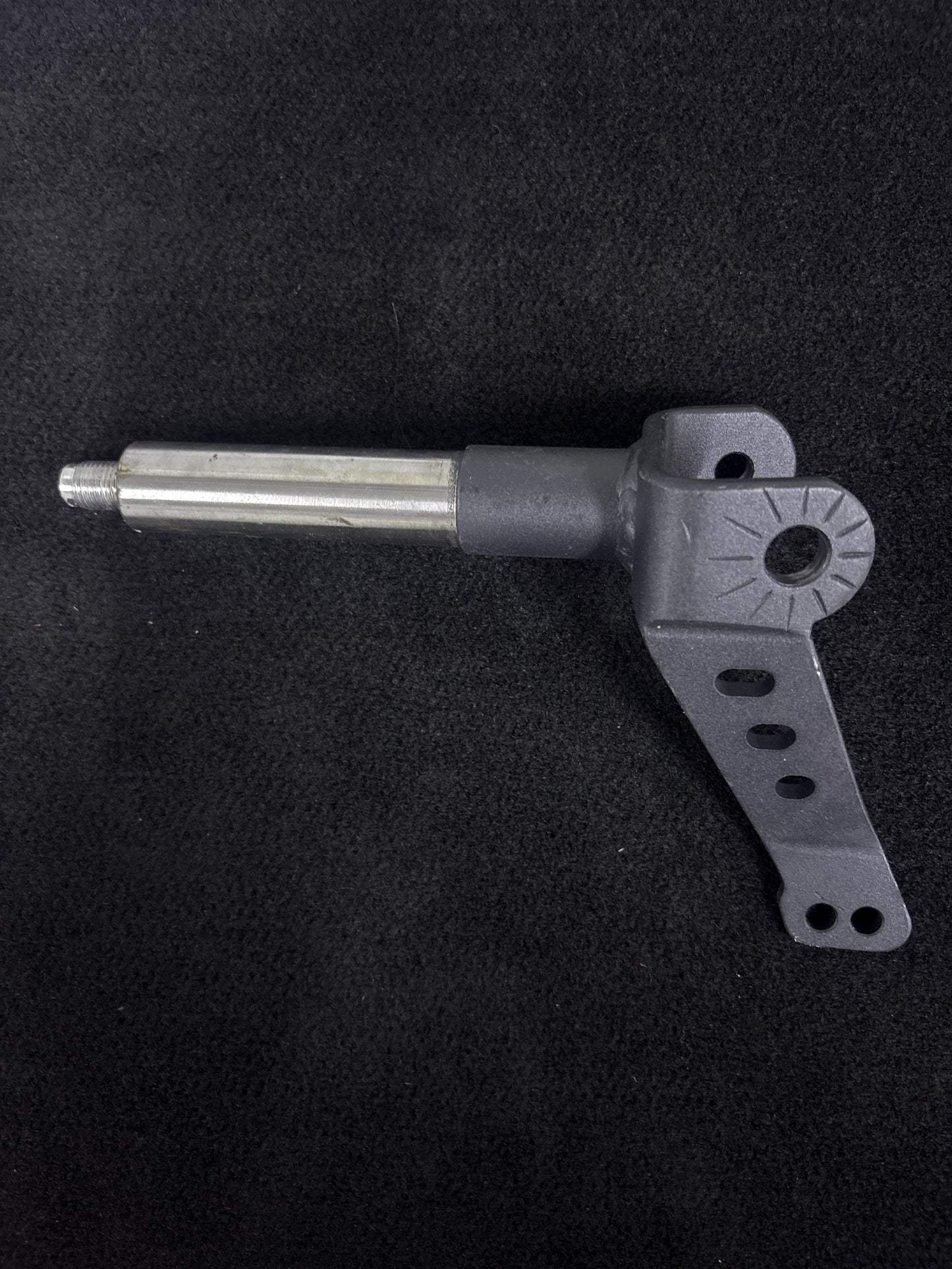 S30 Stub Axle | LH | 25mm